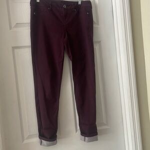 Size medium/6 skinny jeans Maurice’s